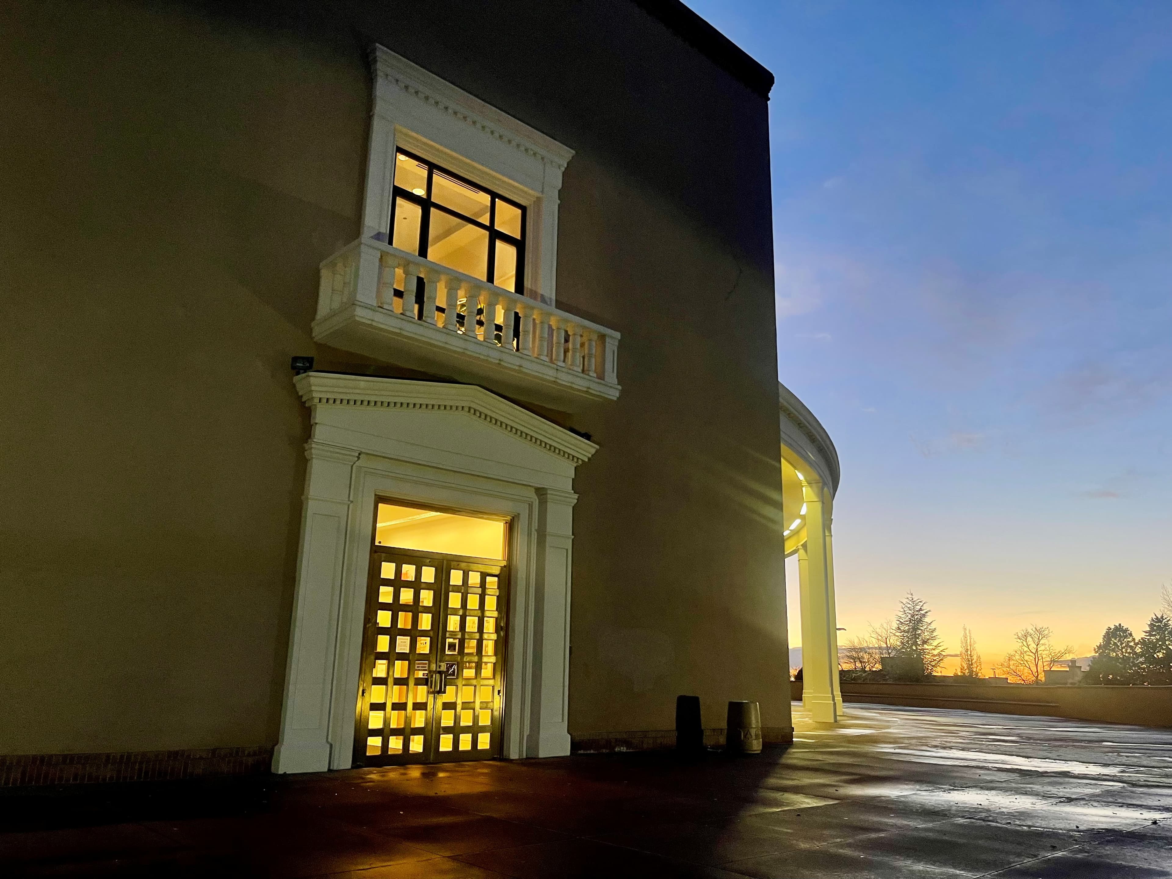 New Mexico State Capitol (Roundhouse) at night